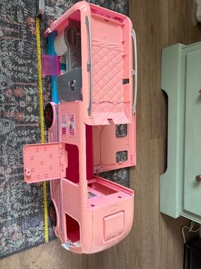 Barbie camper